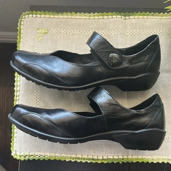 Romika Women's Black Mary Jane Shoes 9.5/41 - Picture 5 of 9